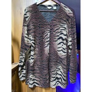Vintage Laura Ashley tiger print long sleeve V-neck button-up top 
size 2X